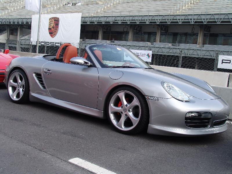 In the 987 Boxster group we found this high spec'd and modded example